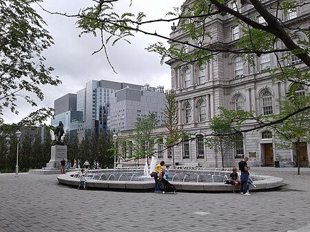 Place Vauquelin Montreal 48