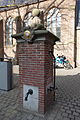 Pomp naast de Grote Kerk, gemeentelijk monument