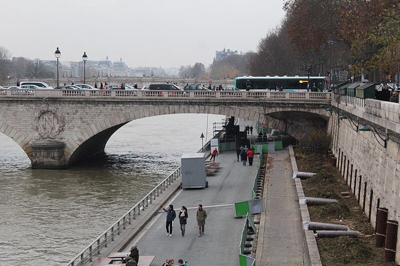 File:Pont Change Paris 3.jpg