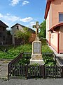 Čeština: Křížek ve vsi Příjemky (součást Chotěboře), okres Havlíčkův Brod, kraj Vysočina. English: Wayside cross in the village of Příjemky, Havlíčkův Brod District, Vysočina Region, Czech Republic.