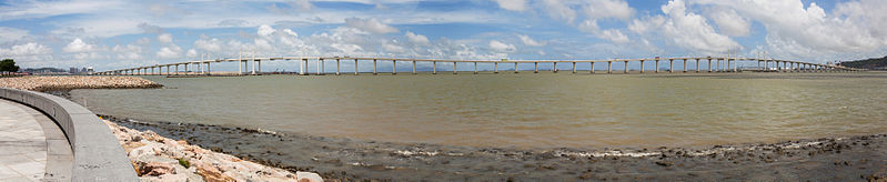 File:Puente de Amistad, Macao, 2013-08-08, DD 02-03-04 PAN.jpg