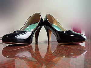 Pumps-CircularHead-BlackLeather-3inchHeel.jpg