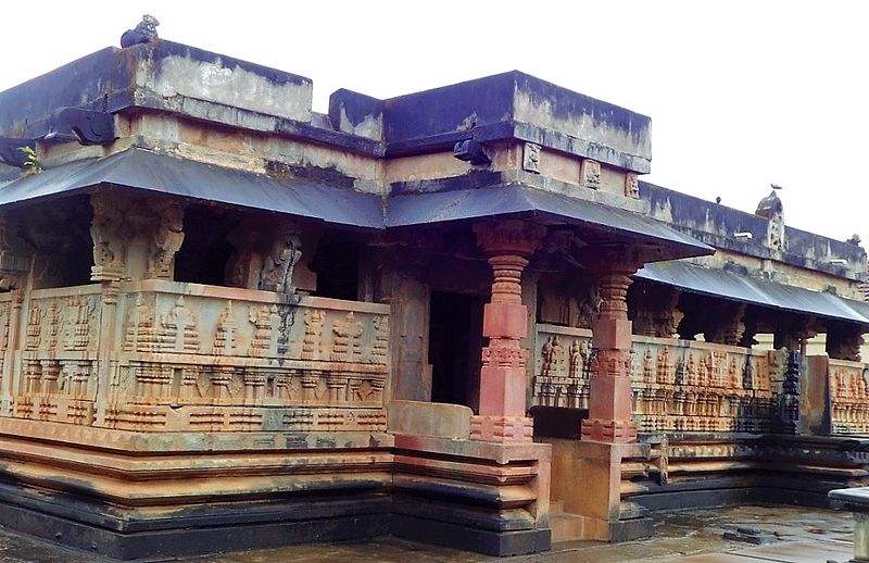 File:Rameshwara Temple - Outer view.jpg