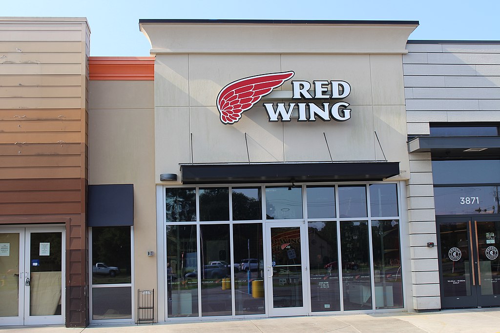 red wing mobile shoe store