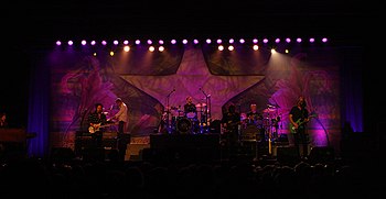 Ринго Старр и его группа All Starr во время выступления в Сиднее, Австралия, 2016 год.