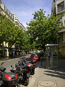 Rue Guy Moquet, in de hoek van de rue Davy.jpg