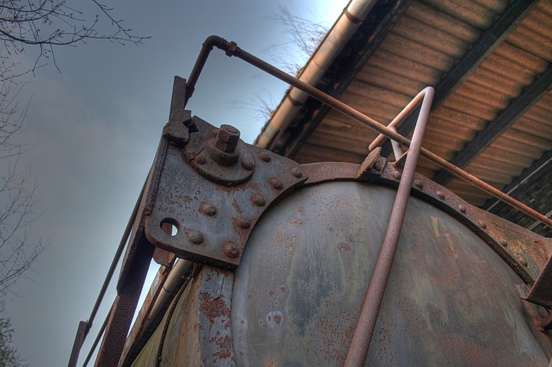 File:Rusty steel (135060064).jpg