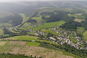 Schmallenberg Westfeld: Geographie, Geschichte, Politik