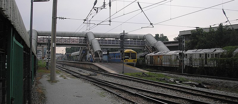 File:Sentul station (Sentul-Port Klang Line) (platform), Kuala Lumpur.jpg