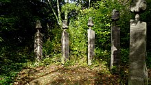 Skulpturen unterhalb von Schloss Friedrichstein