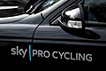 Voiture de l'équipe cycliste Sky Pro Cycling
