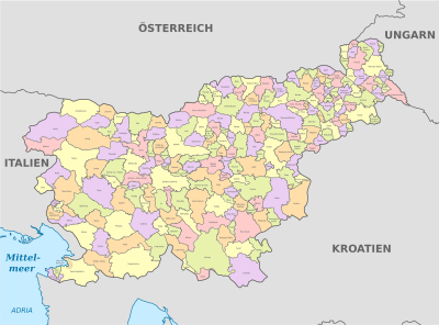Slovénie, divisions administratives - de - colorful.svg