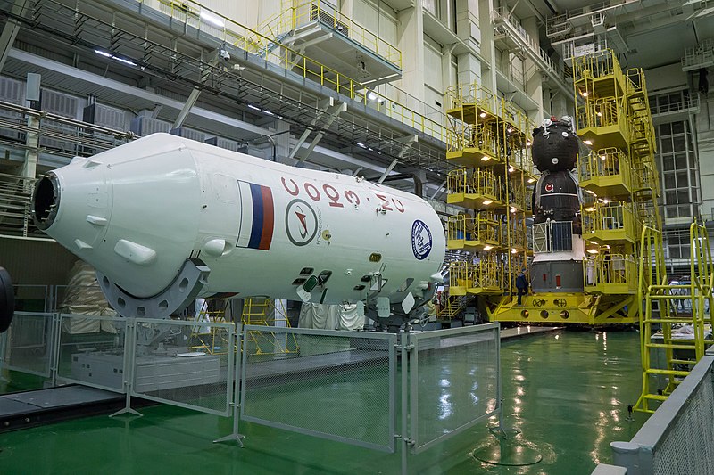 File:Soyuz MS-08 spacecraft in the integration facility (2).jpg