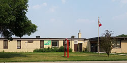 St Edward Sekolah Dasar (Saskatoon).jpg