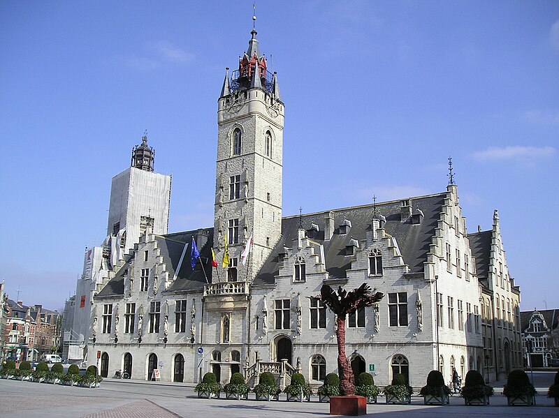 File:Staduis Dendermonde.JPG