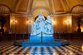 Statue of Christopher Columbus at CA State Capitol.jpg