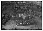 Dedication of Straus Memorial, April 15, 1915 Straus Memorial dedication LCCN2014698804.jpg