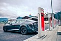File:Tesla Supercharger in Flachau Österreich 03.jpg (Cc-by-sa-2.0)