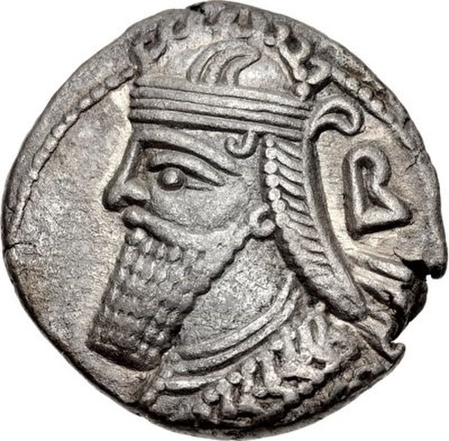 Vologases IV's portrait on the obverse of a tetradrachm, showing him wearing a beard and a tiara on his head