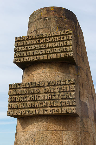 File:Text monument Omaha Beach.jpg