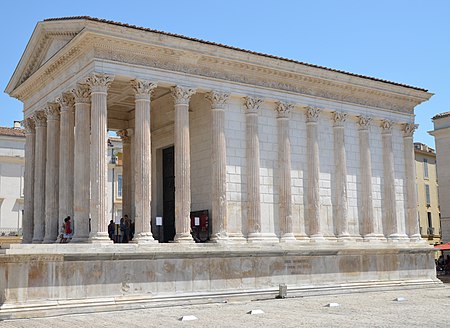 Tập tin:The Maison Carrée, 1st century BCE Corinthian temple commissioned by Marcus Agrippa, Nemausus (Nîmes, France) (14562136110).jpg