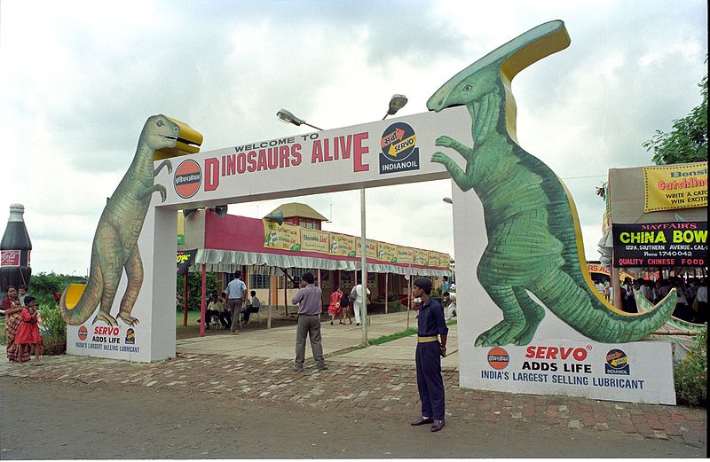 File:Torana - Dinosaurs Alive Exhibition - Science City - Calcutta 1995-June-July 474.JPG