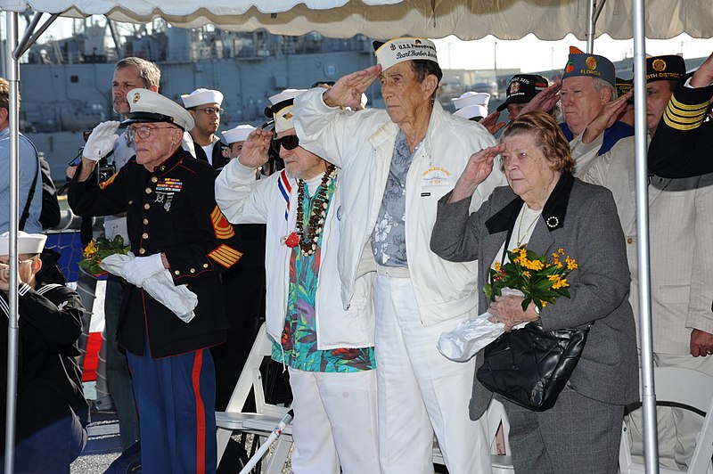 File:US Navy 111207-N-ZZ999-041 Veterans attending a ceremony commemorating the 70th anniversary of the Dec. 7, 1941 Japanese attack on Pearl Harbor sal.jpg