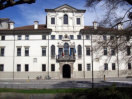 Udine PalazzoAntoniniBelgradosededellaProvincia2