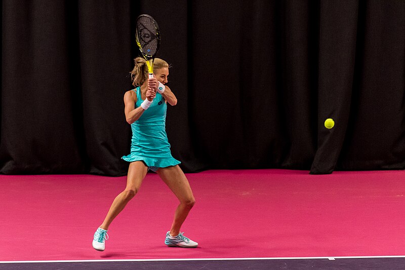 File:Ula Radwanska (28341804079).jpg