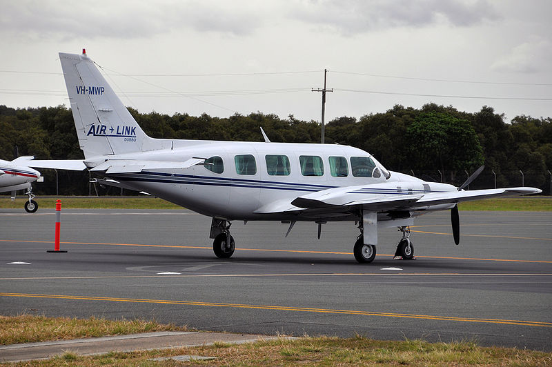 File:VH-MWP Piper PA-31-350 Chieftain Air Link (6601589059).jpg