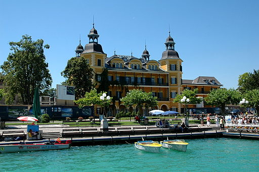 Velden Schloss am Woerthersee 19072006 01