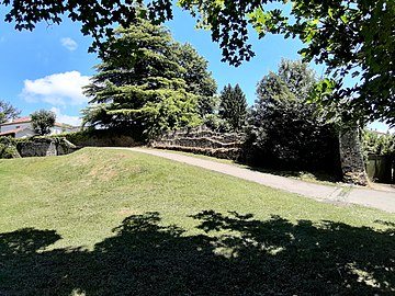 Vestiges de la « Grande Tenaille », à l'est de la promenade du 21 août 1944