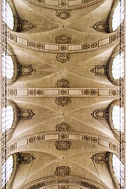 Decorated vaults of the nave