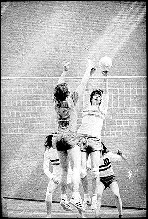 Volleybal in sporthal Heemskerk, 05.05.1975 - 05.jpg