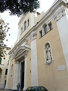 La chiesa parrocchiale dei Santi Nicolò ed Erasmo.