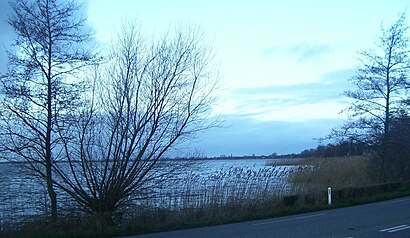 Hoe gaan naar Loosdrechtse Plassen met het openbaar vervoer - Over de plek