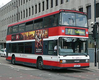 <span class="mw-page-title-main">Optare Spectra</span> Double-decker bus bodywork on DAF DB250 chassis