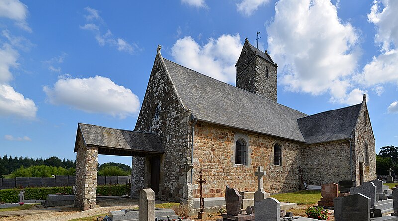 File:Église Saint-Pierre d'Hocquigny. Vue sud-ouest.jpg