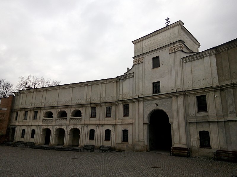 File:Монастир Босих Кармелітів у Бердичеві 2020 10.jpg
