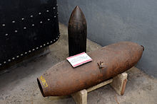 Deutsche Fliegerbombe aus dem Zweiten Weltkrieg (ausgestellt im Großunterstandsmuseum in Hatten)