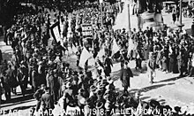 Impromptu Armistice Day Peace Parade passing through Center Square in Allentown, Pennsylvania, November 11, 1918 1918 - Impromptu Allentown Armistice Day Parade.jpg