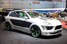 Gemballa Tornado (based on Porsche Cayenne) 2012-03-07 Motorshow Geneva 4505.JPG