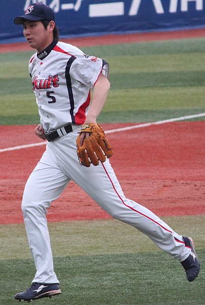 File:20120501 Shingo Kawabata, infielder of the Tokyo Yakult Swallows, at Yokohama Stadium.JPG