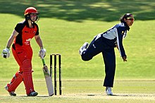 King bowling for Victoria in 2018 2018-19 VW v SAS 18-09-22 King (01).jpg