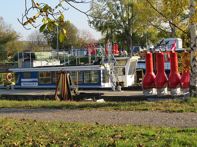 File:2018-10-22 (805) Measure ship 4 from viadonau N-10366 in Krems an der Donau, Austria.jpg