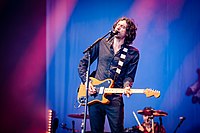 people_wikipedia_image_from Gary Lightbody