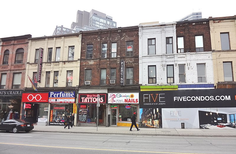 File:598-608 Yonge St. (12446420453).jpg