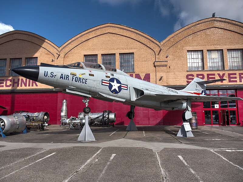 File:80265 Texans McDonnell F-101 Voodoo pic4.jpg