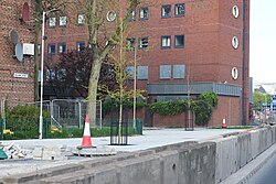 Warren Street as photographed from the A63 in Kingston upon Hull, being pedestrianised as it is too close to the widened A63 to safely support residential traffic.