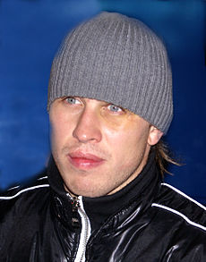 Aleksander Nesterov, HC Avangard, 2011.jpg